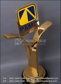 Piala Penghargaan Best Department PAMA