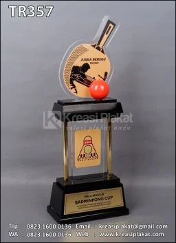 Piala Bergilir Badminp...