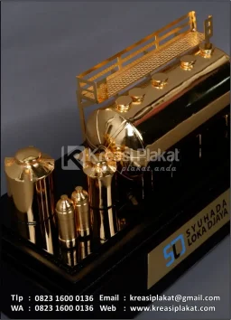 Miniatur Logam Tangki ...