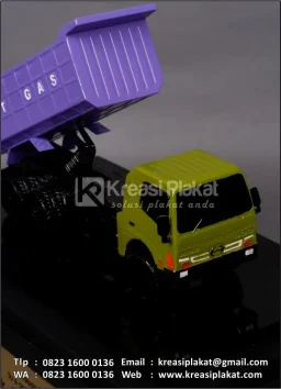 Miniatur Logam Truk Hino PT GAS