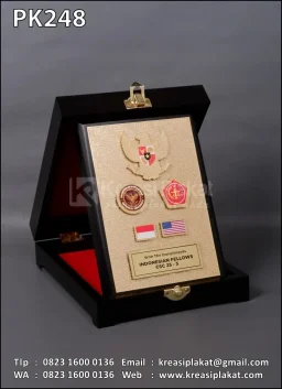Plakat Kayu Box Indone...