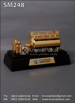Miniatur Logam Tangki ...