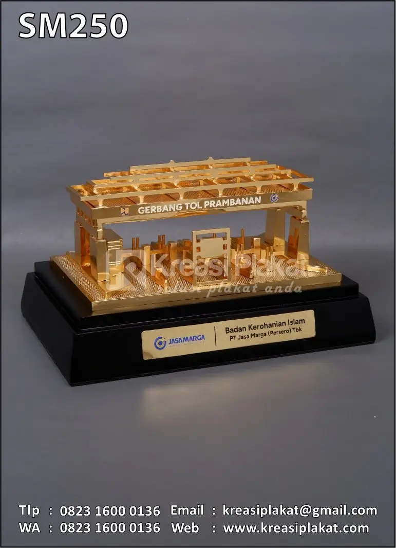 Miniatur Gerbang Tol Prambanan