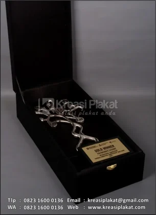 Box Piala Gold Winner International Competition Chemical Industrial