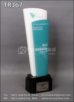 Piala Best Contractor PT Vale Indonesia
