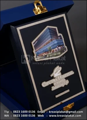 Plakat Kayu Box Ciputr...