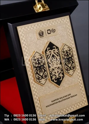 Plakat Kayu Box DJP Ka...