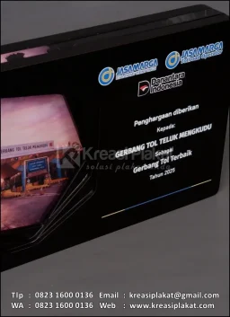 Plakat Kayu Akrilik Pe...