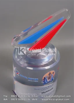Plakat Resin Astra Motor