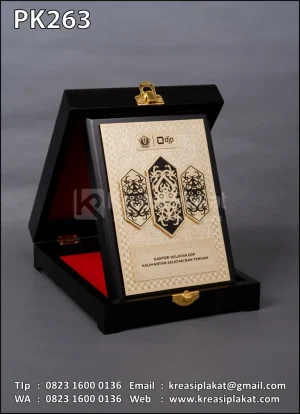 Plakat Kayu Box DJP Ka...