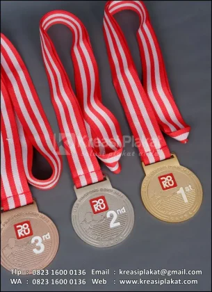 Detail Medali Logam Liga Pingpong Doku