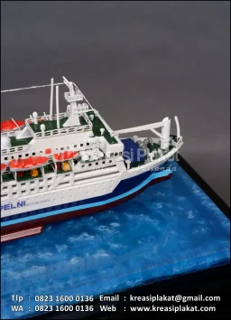 Miniatur Kapal Pelni