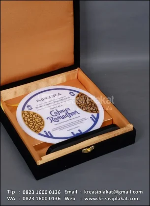 Box Plakat Akrilik Apresiasi Implora Cahaya Ramadhan