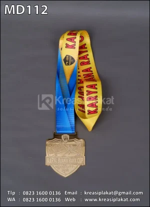 Medali Logam Badminton...