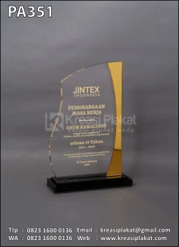 Plakat Akrilik Penghargaan Masa Kerja Jintex Indonesia