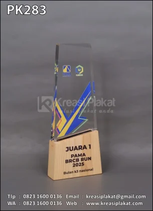 Plakat Kayu Akrilik Juara Pama BRCB Run