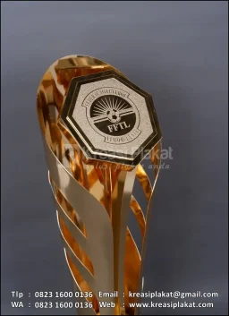 Piala Logam Campeao Co...