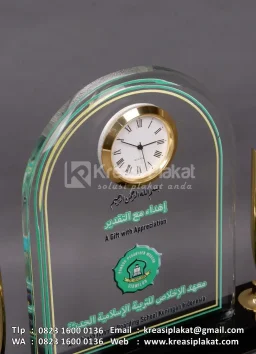 Plakat Akrilik Jam Pen Holder Pesantren Al-Ikhlash