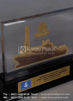 Plakat Akrilik Penghargaan Masa Kerja Armada Gema Nusantara