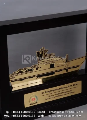 Plakat Logam Kapal...