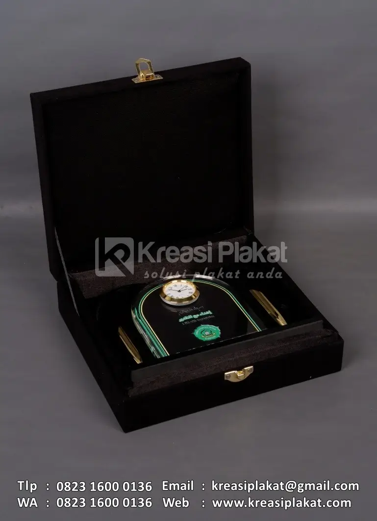 Box Plakat Akrilik Jam Pen Holder Pesantren Al-Ikhlash