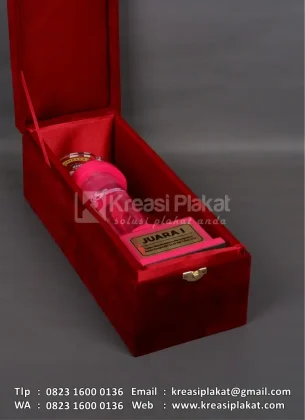 Box Piala Resin Akrilik Juara Lomba Menulis Buku Cerita Bergambar