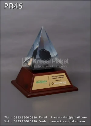 Plakat Resin Pengh...