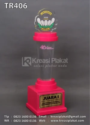 Piala Resin Akrili...