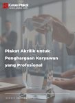 Plakat Akrilik untuk Penghargaan Karyawan yang Profesional