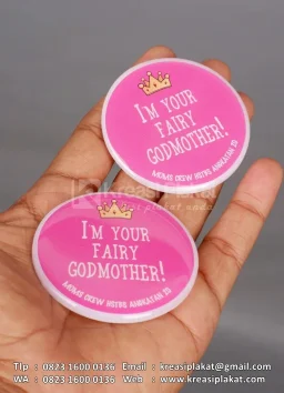 Pin Akrilik Moms Crew