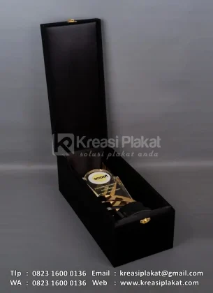 Box Piala Akrilik Top Umrah Agent Indonesia