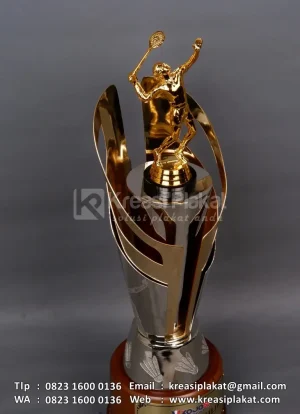 Piala Bergilir Beregu ...