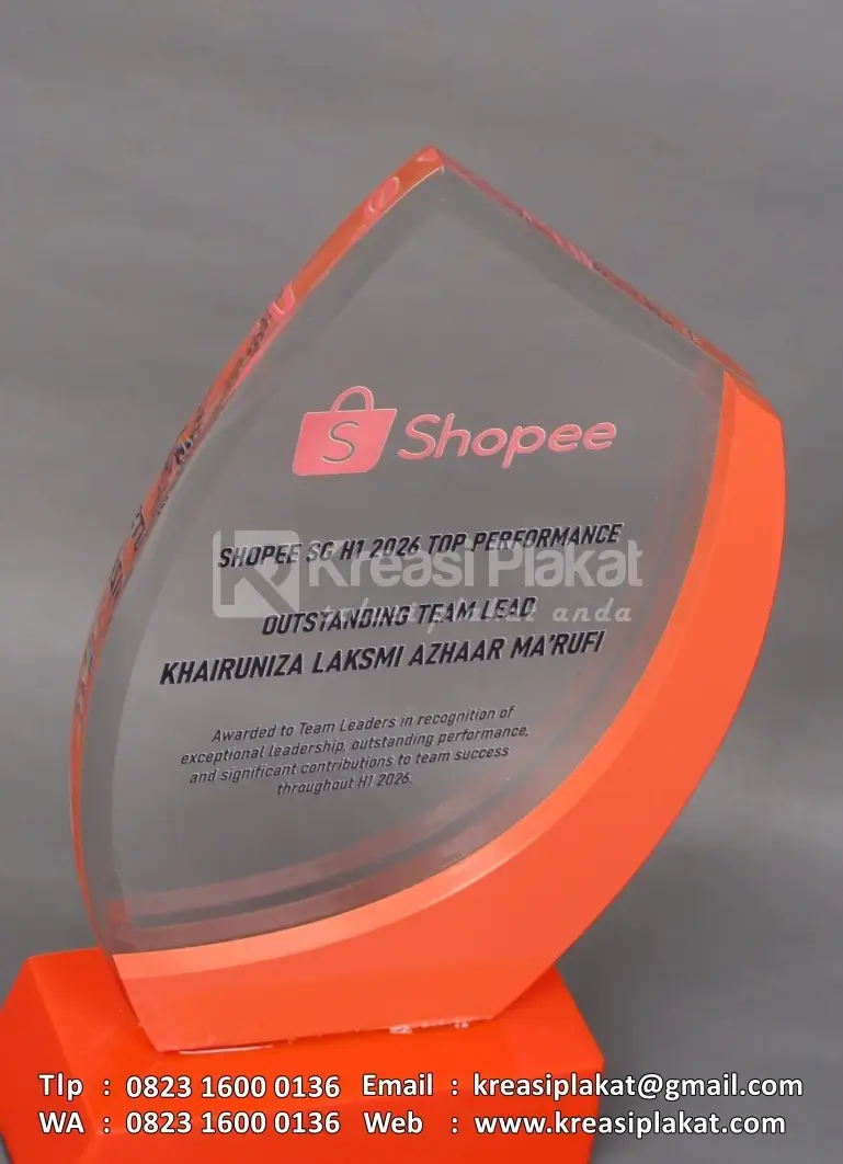 Detail Plakat Akrilik Shopee SG H1 2026 Top Performance