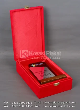 Box Plakat Akrilik Kemenkes RS Sardjito
