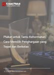 Plakat untuk Tamu Kehormatan: Cara Memilih Penghargaan yang Tepat dan Berkelas