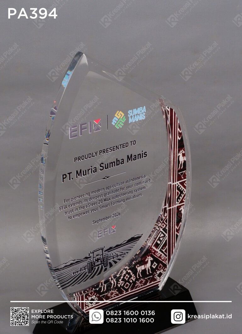 Detail Plakat Akrilik Penghargaan Kemitraan EFI | Sumba Manis
