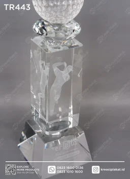 Piala Kristal Gobar Perdami Golfer