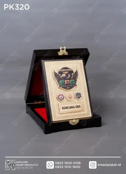 Plakat Kayu Box Ke...