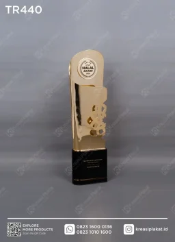 Piala Logam LPPOM Halal Award