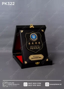 Plakat Kayu Box Badan Siber dan Sandi Negara